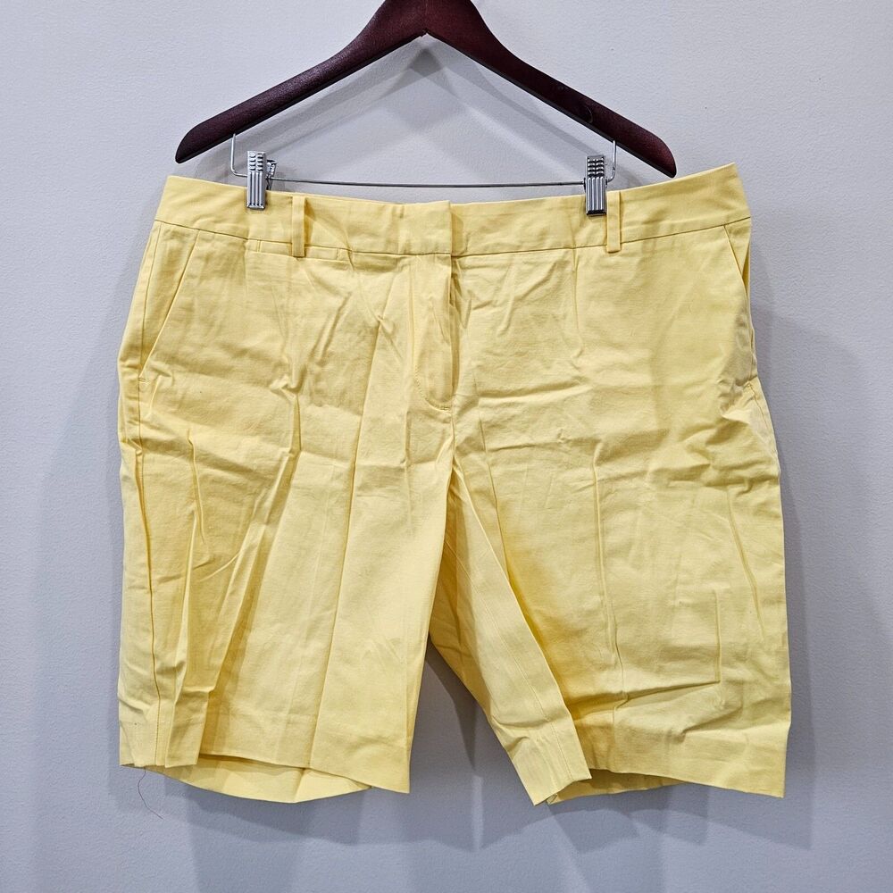 Talbots Womens Bermuda Short Petite 16P Yellow Mid Rise Casual Summer Resort